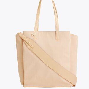 Beis Commuter Tote in Beige